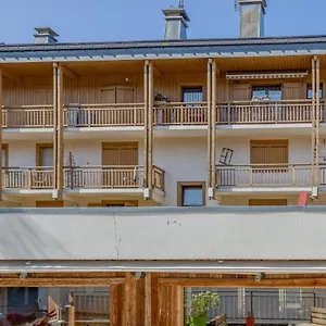 Rare ! Rénové Dans Le Village Piéton De Appartement Megève